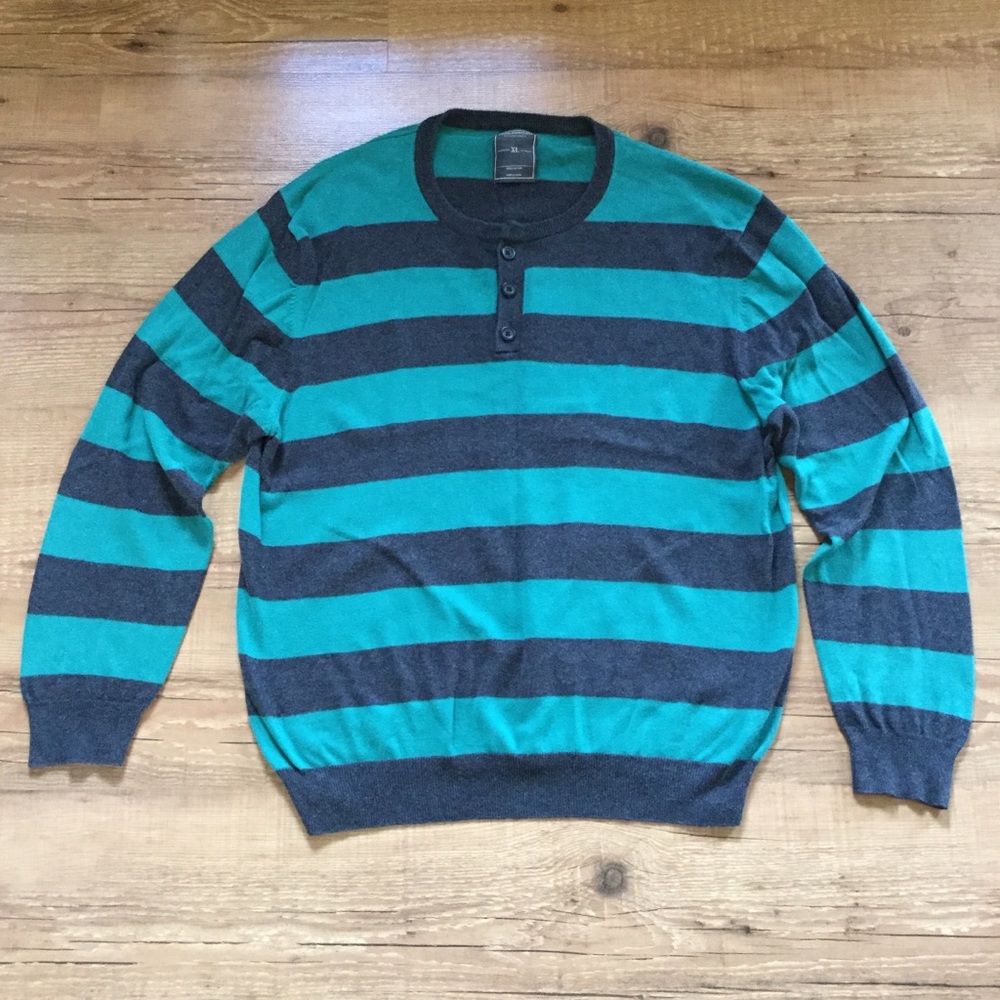 Men’s gray and green striped sweater